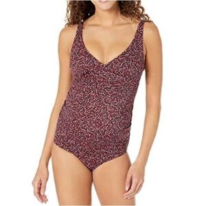 018 NWT Amazon Essentials Women's Maternity V-Neck One Piece Swimsuit - Size: XS